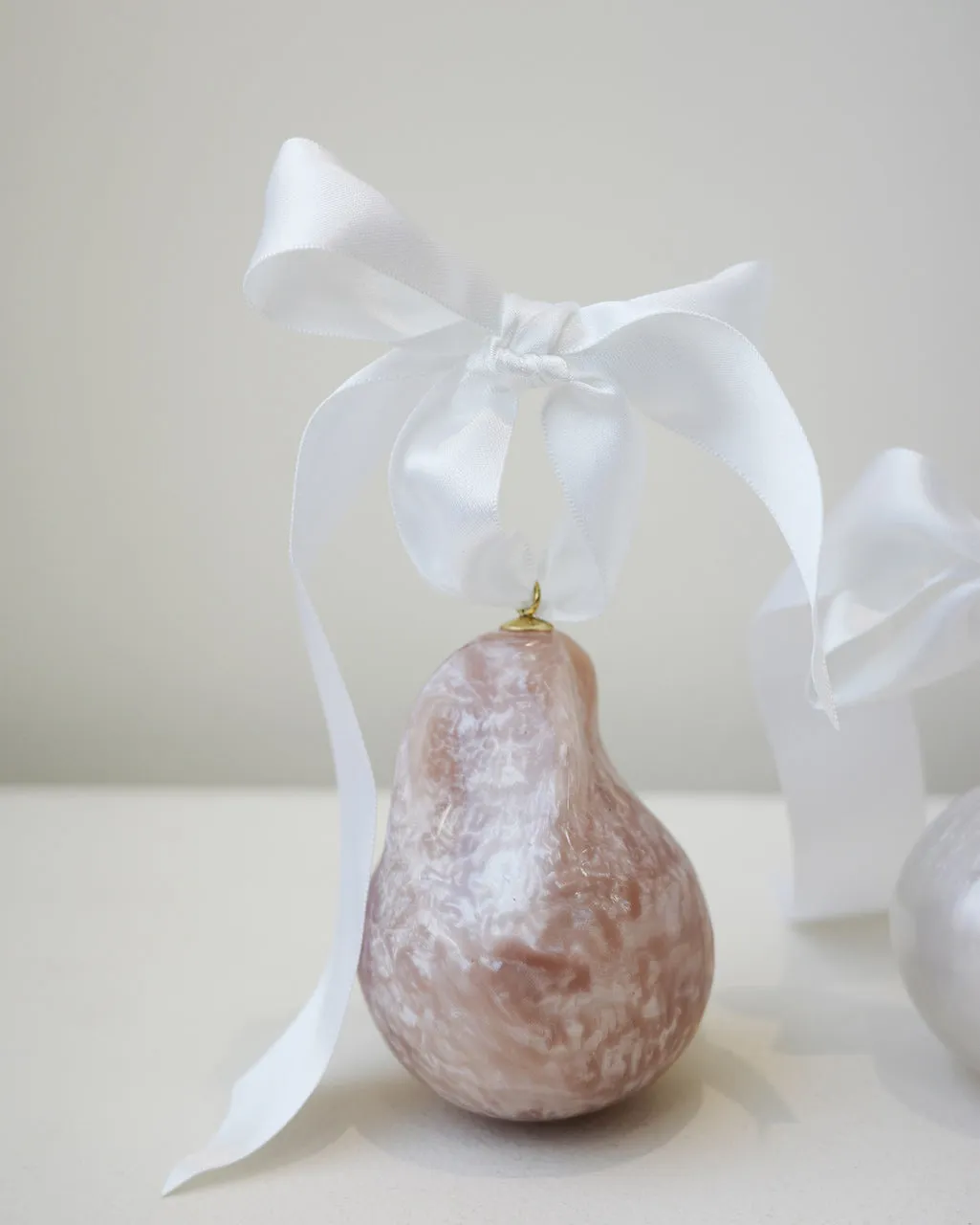 Completedworks Husband Number Six? boules Noël résine lot 3