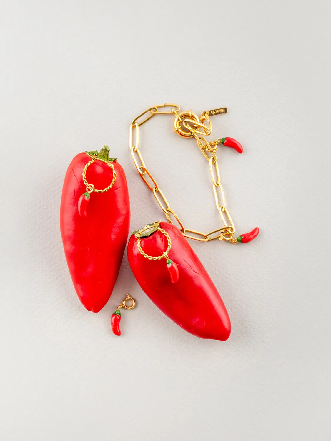 Nach Bijoux Lucky you mini créole piment boucle d’oreille unité porcelaine