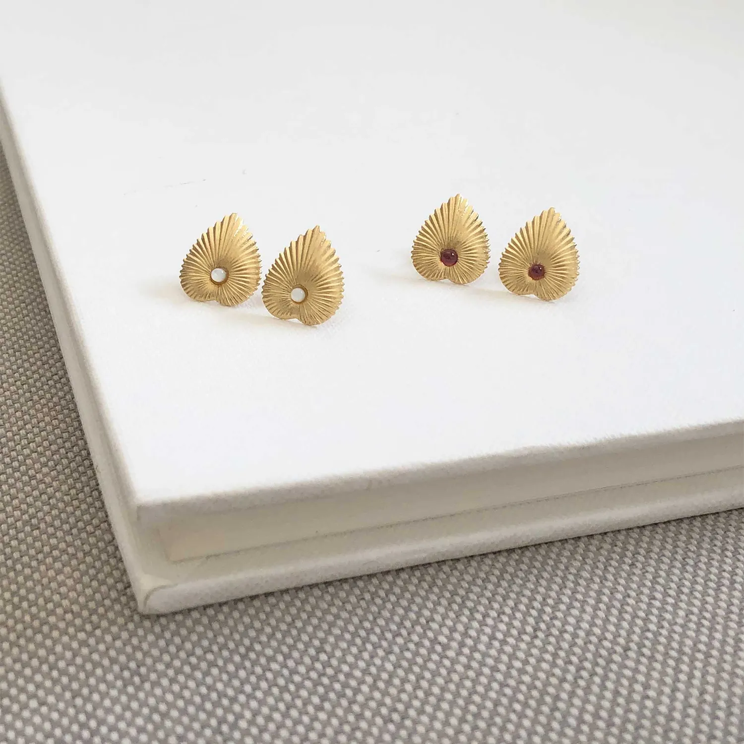 Nao de Paris Venezia PM boucles d'oreilles nacre doré