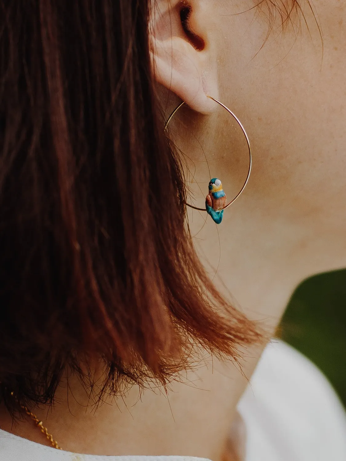 Nach Bijoux guêpier moyennes créoles porcelaine doré