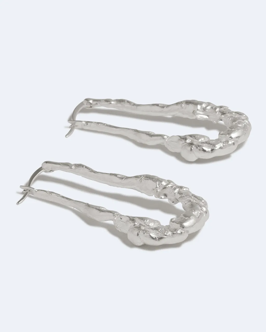 Completedworks Dripstone boucles oreilles argent mi-longues