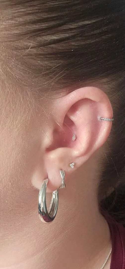 Astrid & Miyu Dome Hoops créoles argent bombées
