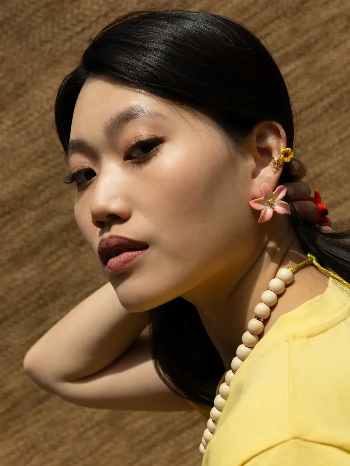 Nach Bijoux hibiscus jaune ear cuff boucle unité 2,2 cm