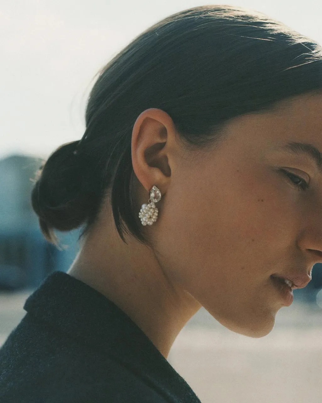 Completedworks Dark Paradise boucles d'oreilles perle plaqué or