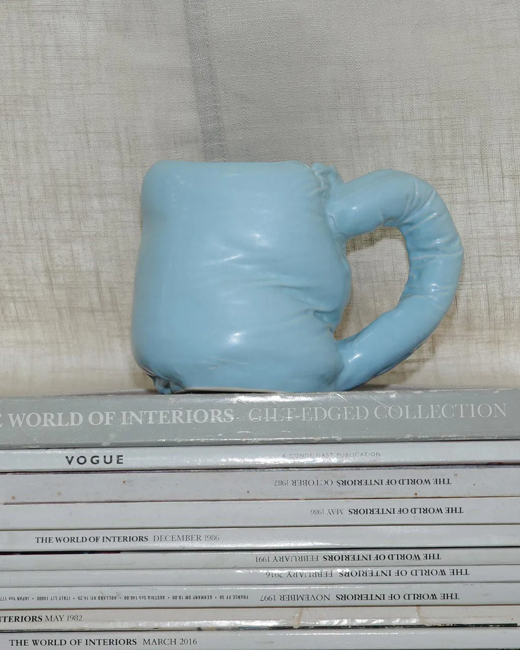 Completedworks Stuffed mug céramique bleu mat