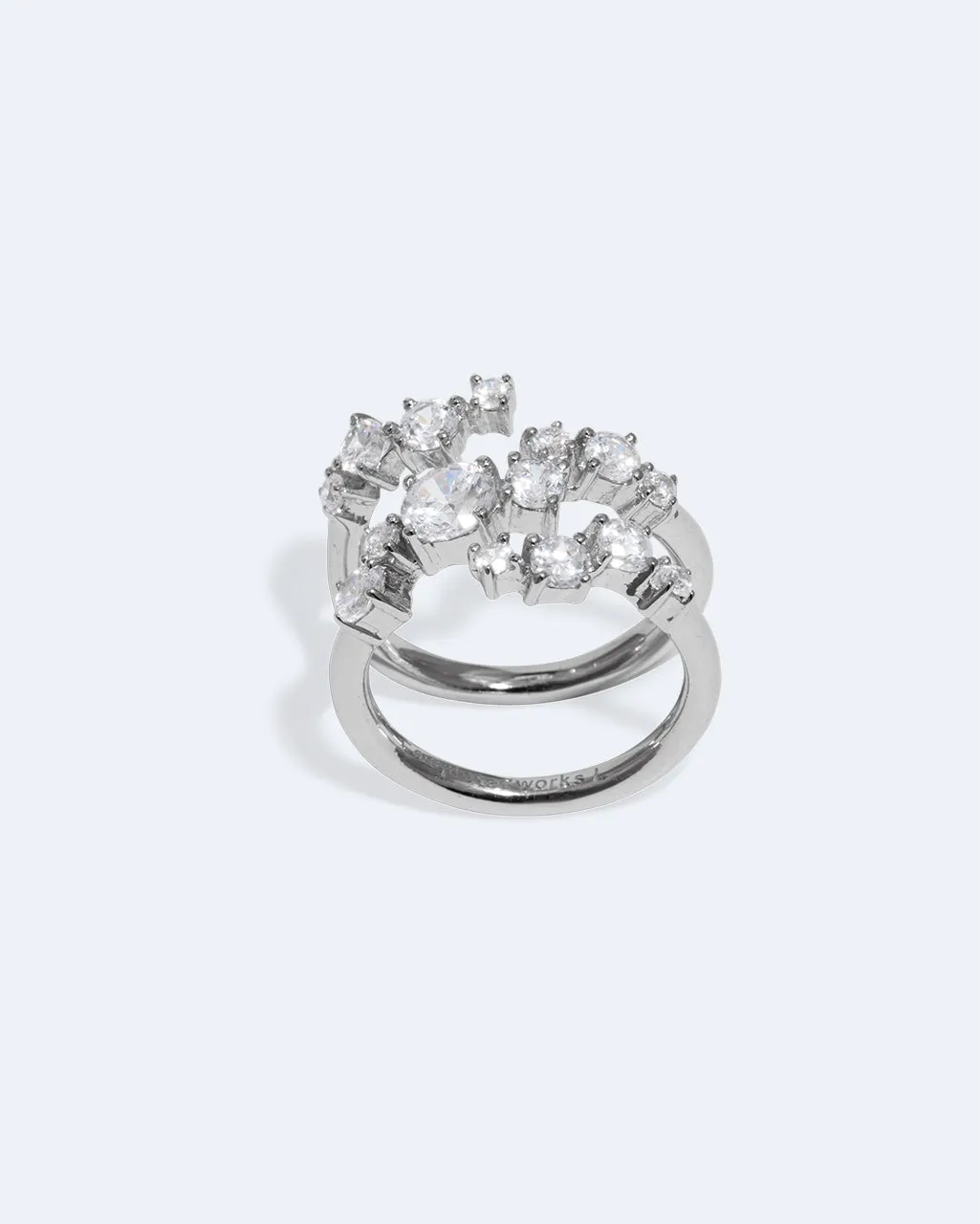 Completedworks Time Is Layered In Ice bague argent zirconia