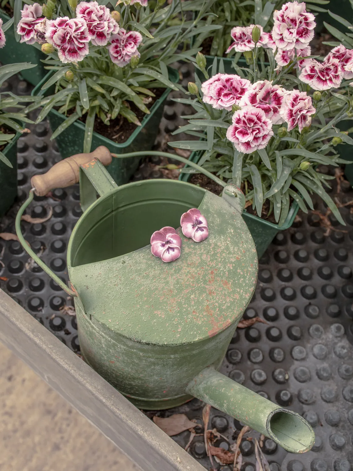 Nach Bijoux fleur pensée boucles puces violettes porcelaine
