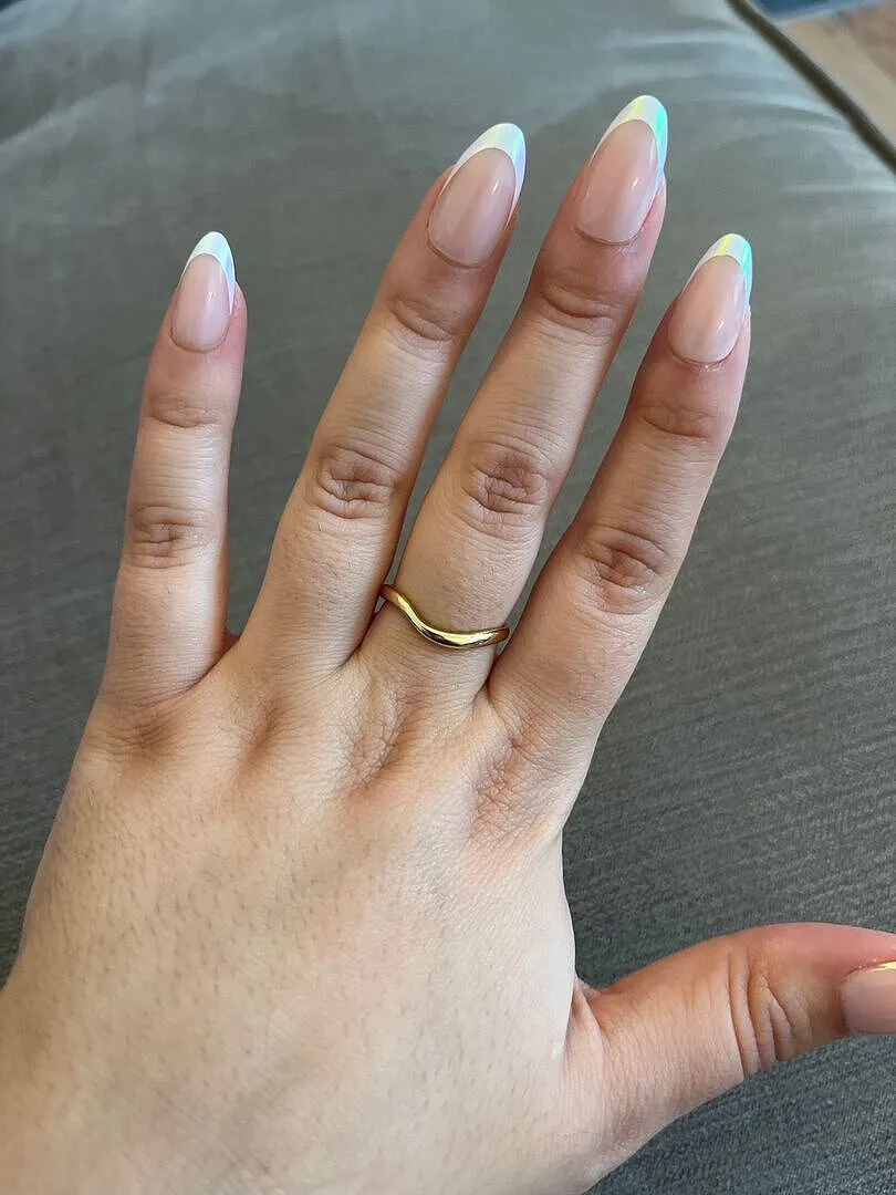 Astrid & Miyu Wave bague dorée ondulée taille P
