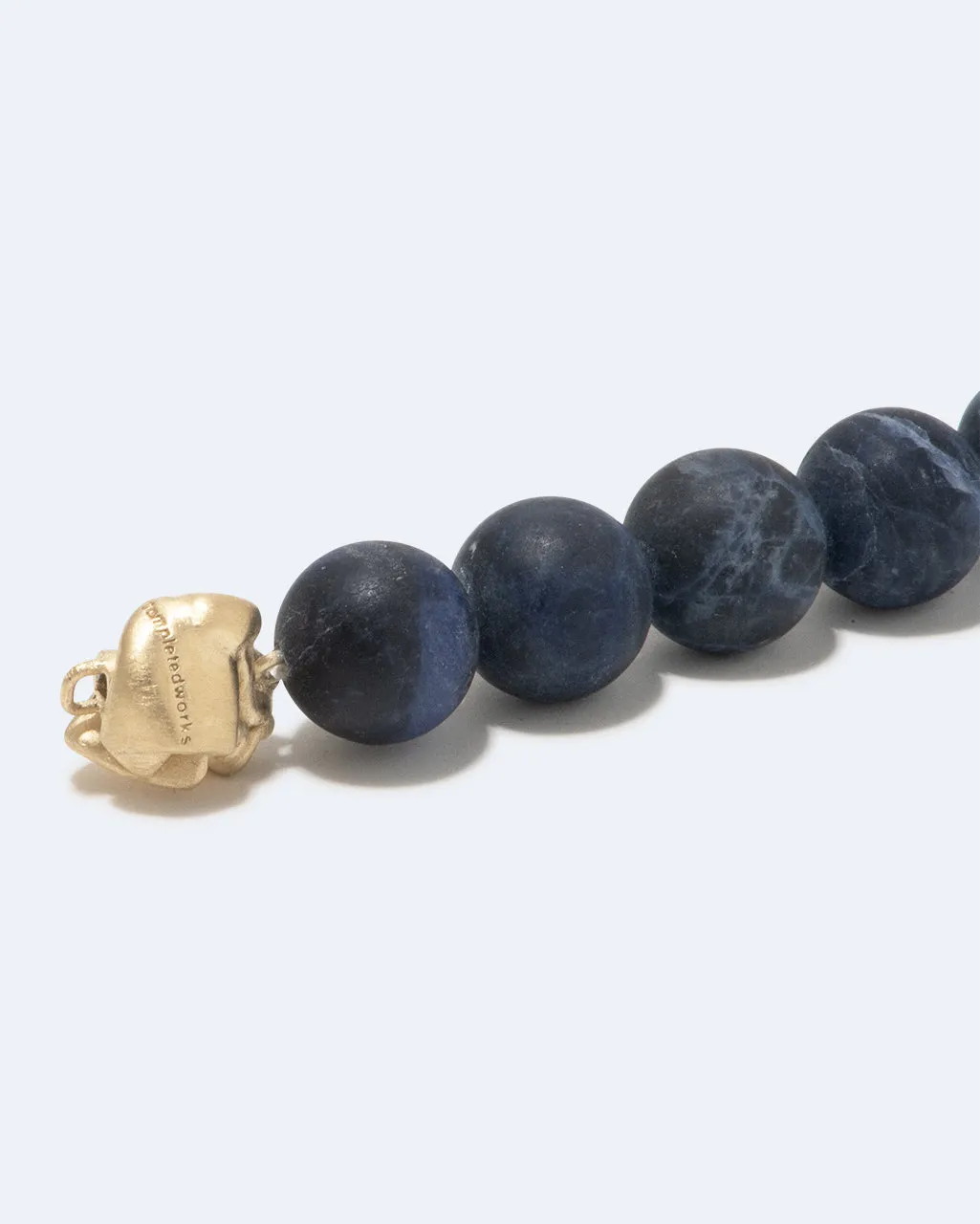 Completedworks Tidelands bracelet sodalite plaqué or vermeil