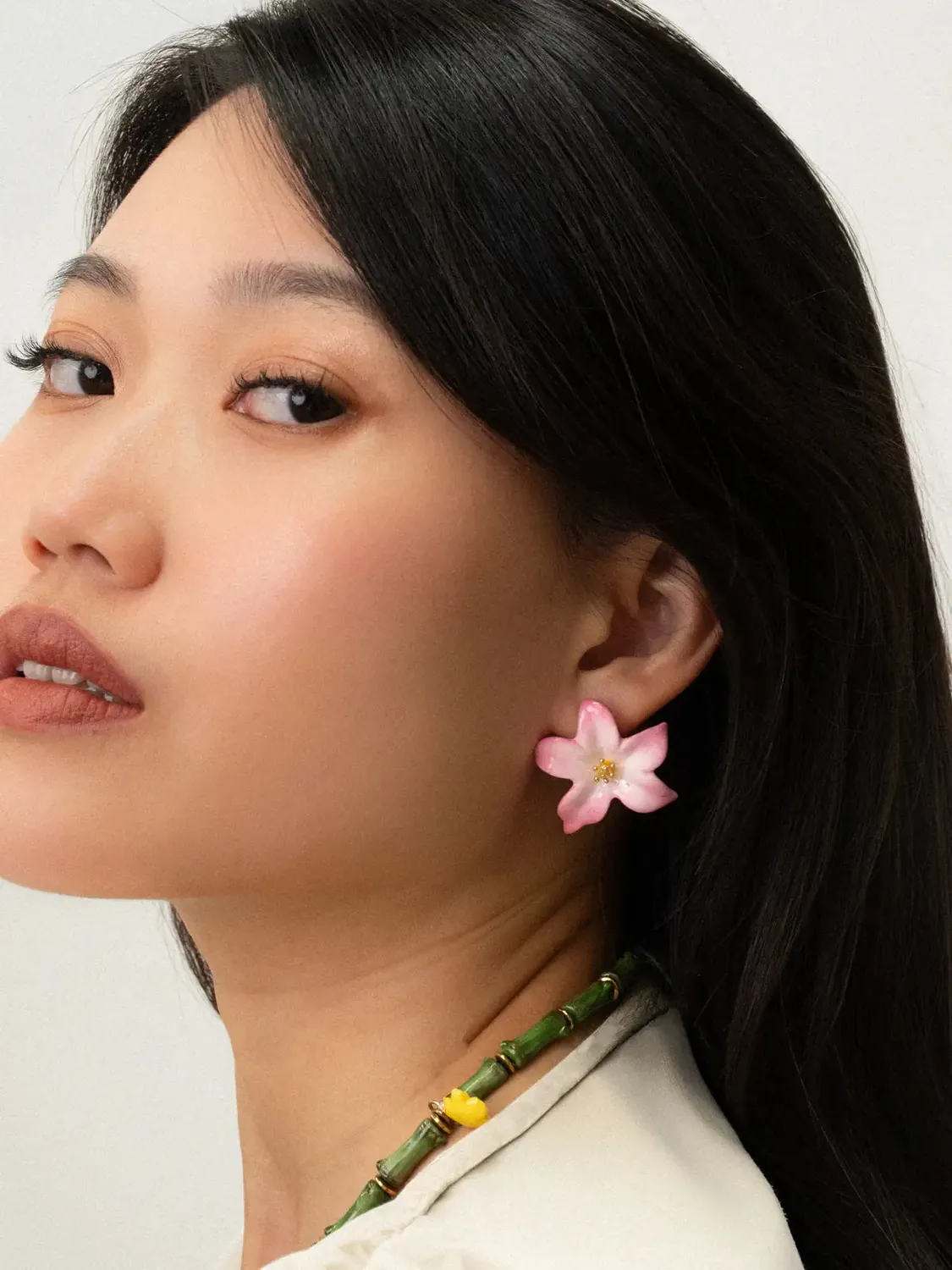 Nach Bijoux Lys rose boucles d’oreilles puces porcelaine rose