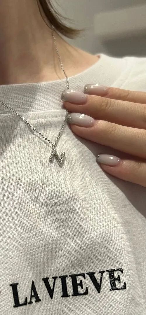 Astrid & Miyu N Initial Pavé collier argent initiale N