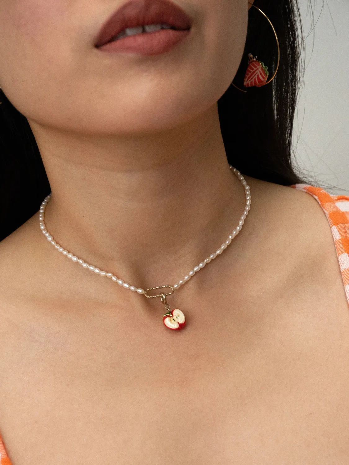 Nach Bijoux pomme charm porcelaine mix match doré