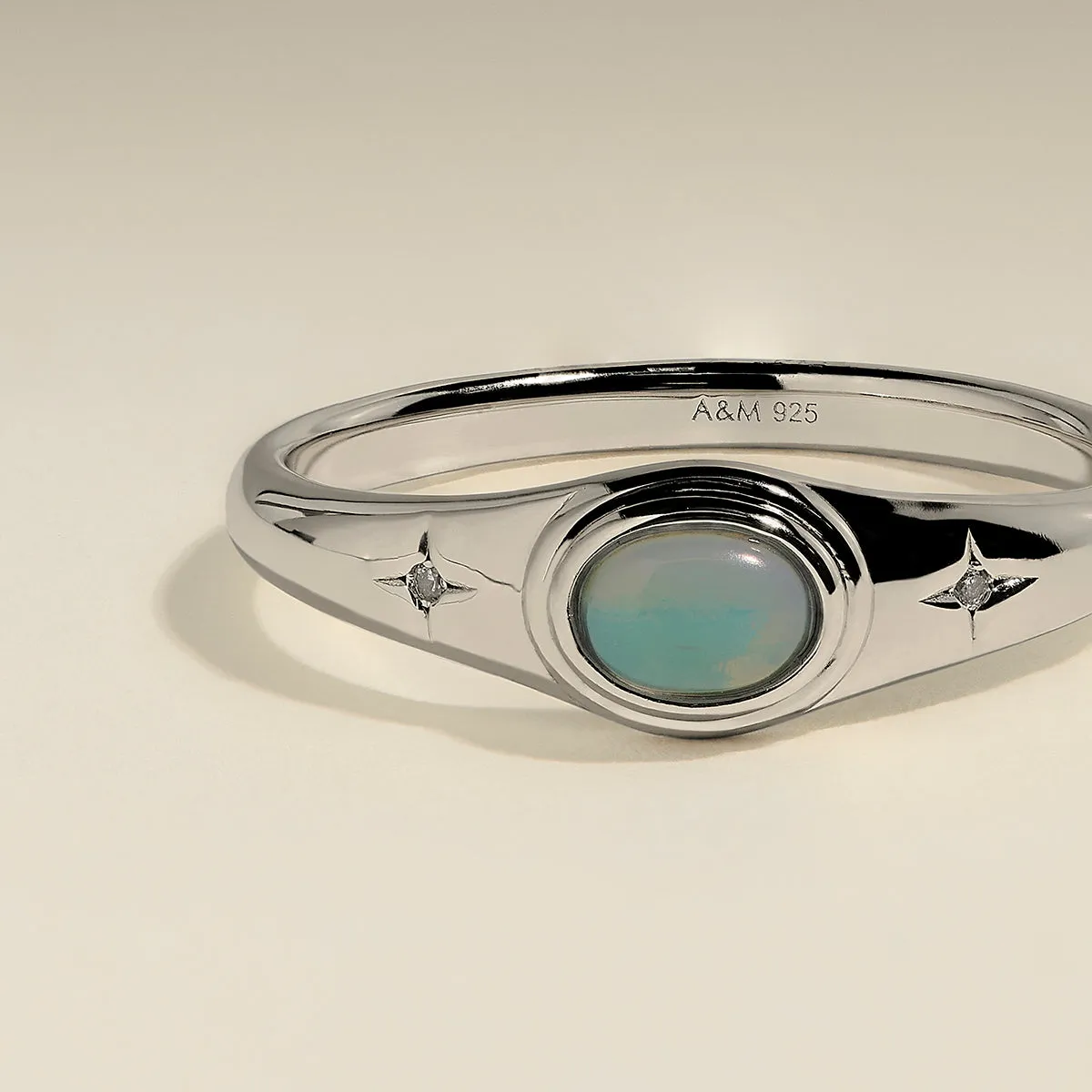 Astrid & Miyu Cosmic Opal Cocktail bague argent opale