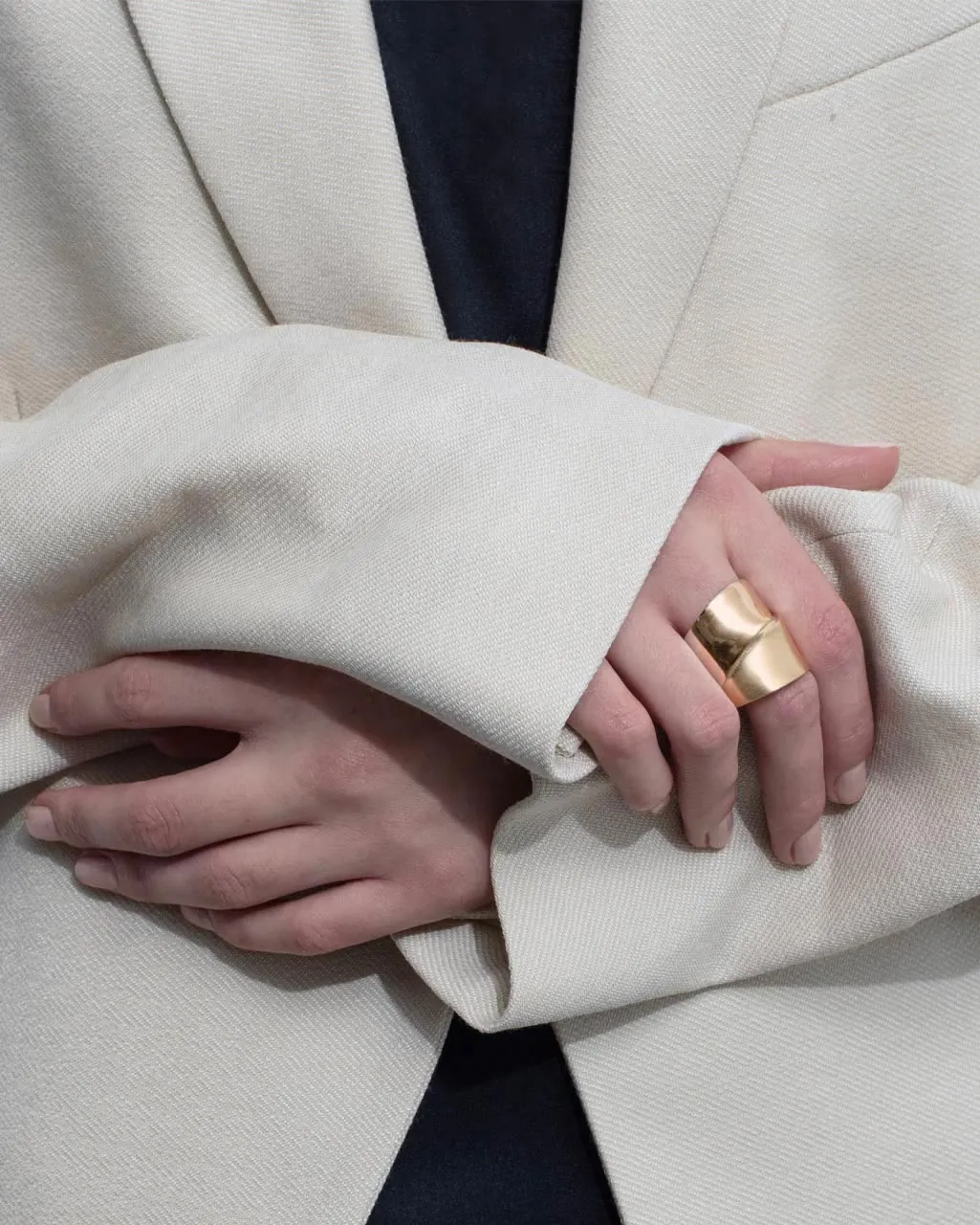 Completedworks Ribbon bague or vermeil ruban