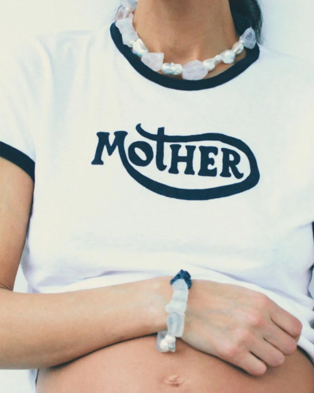 Completedworks Rock Bottom collier perle obsidienne ras du cou