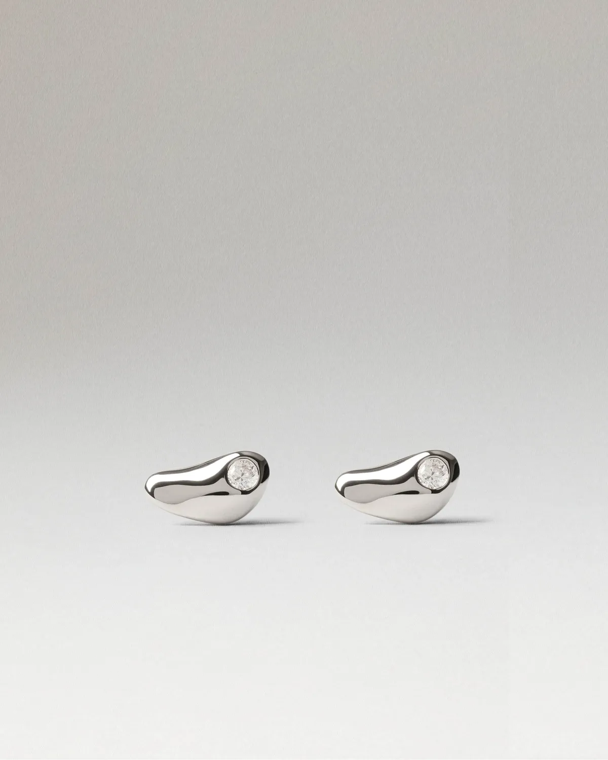 PDPAOLA Delta mono boucle argent clou lisse