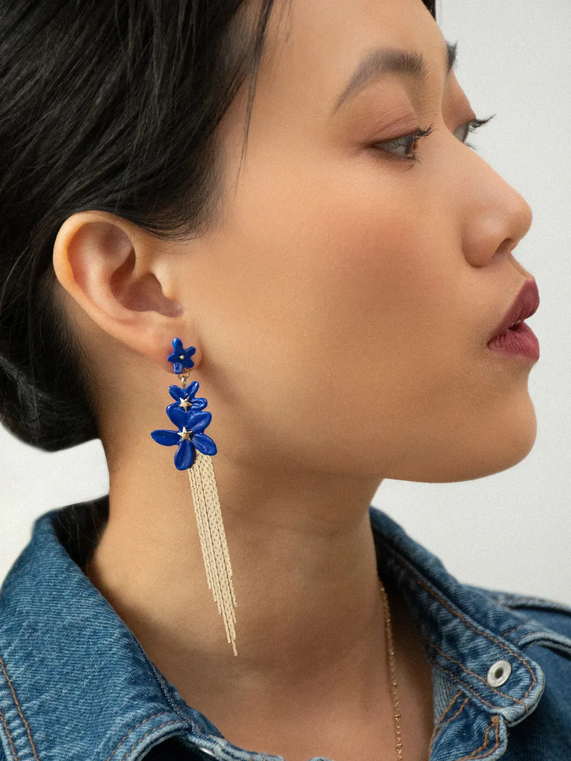 Nach Bijoux Jasmin boucles d'oreilles franges fleurs bleues 11 cm