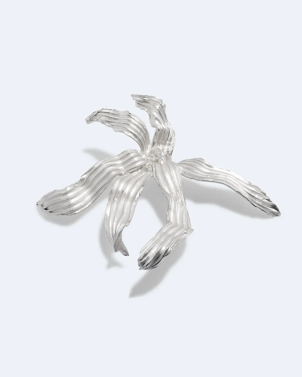Completedworks The Ebb broche plaqué argent