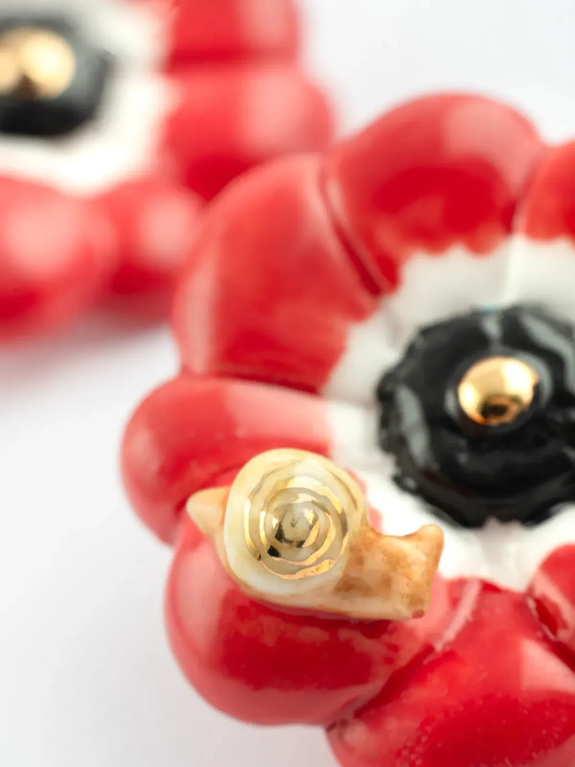 Nach Bijoux Anémone rouge boucles d'oreilles puces porcelaine