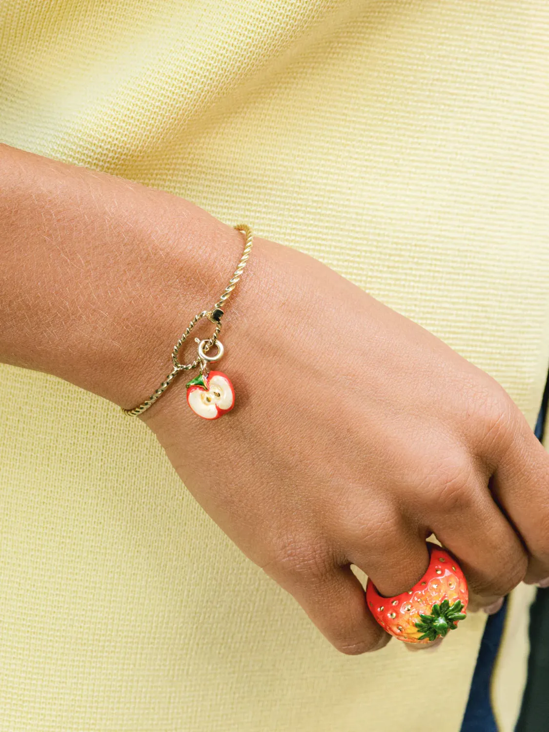 Nach Bijoux pomme charm porcelaine mix match doré