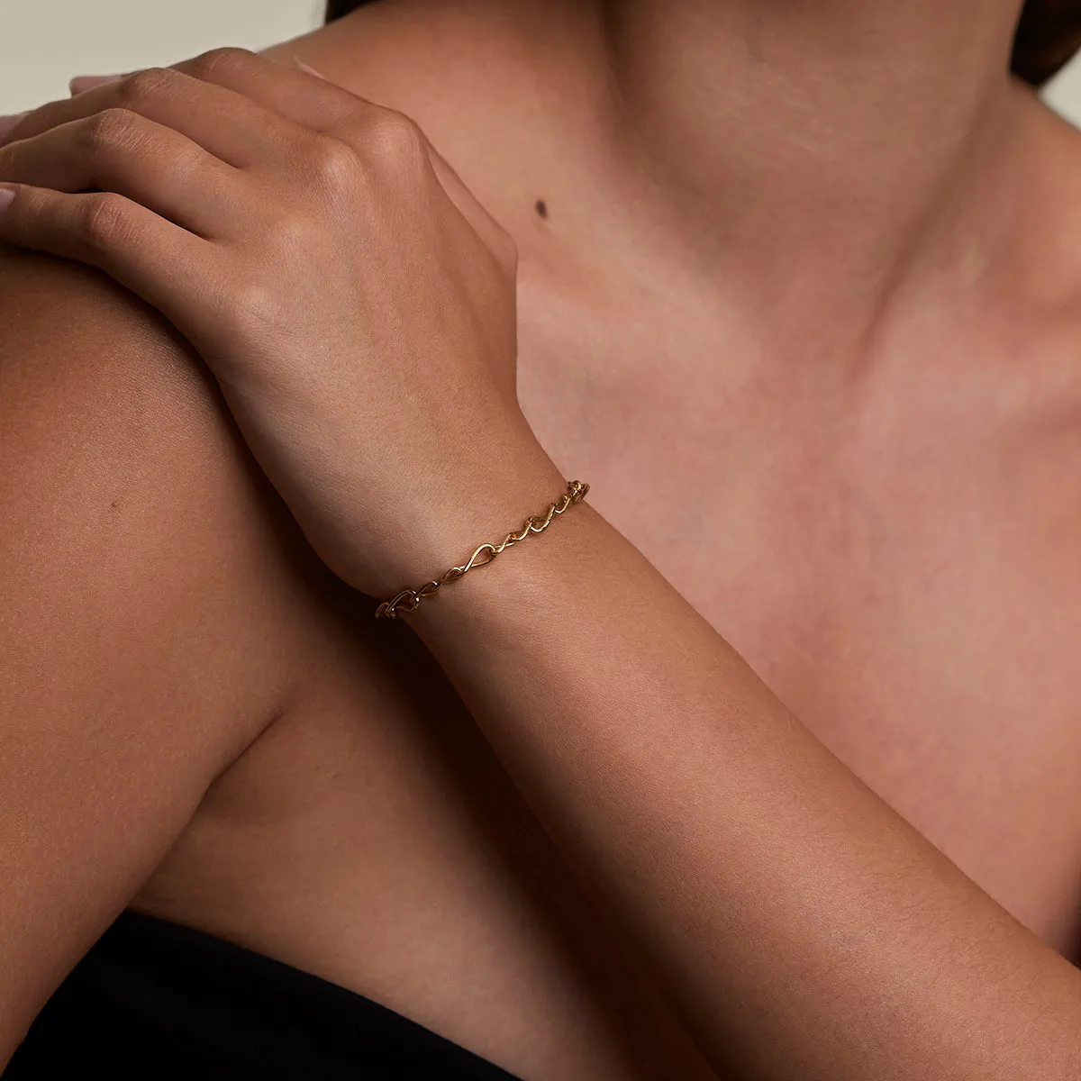 Astrid & Miyu Infinite Slim Chain bracelet or 16,5 cm