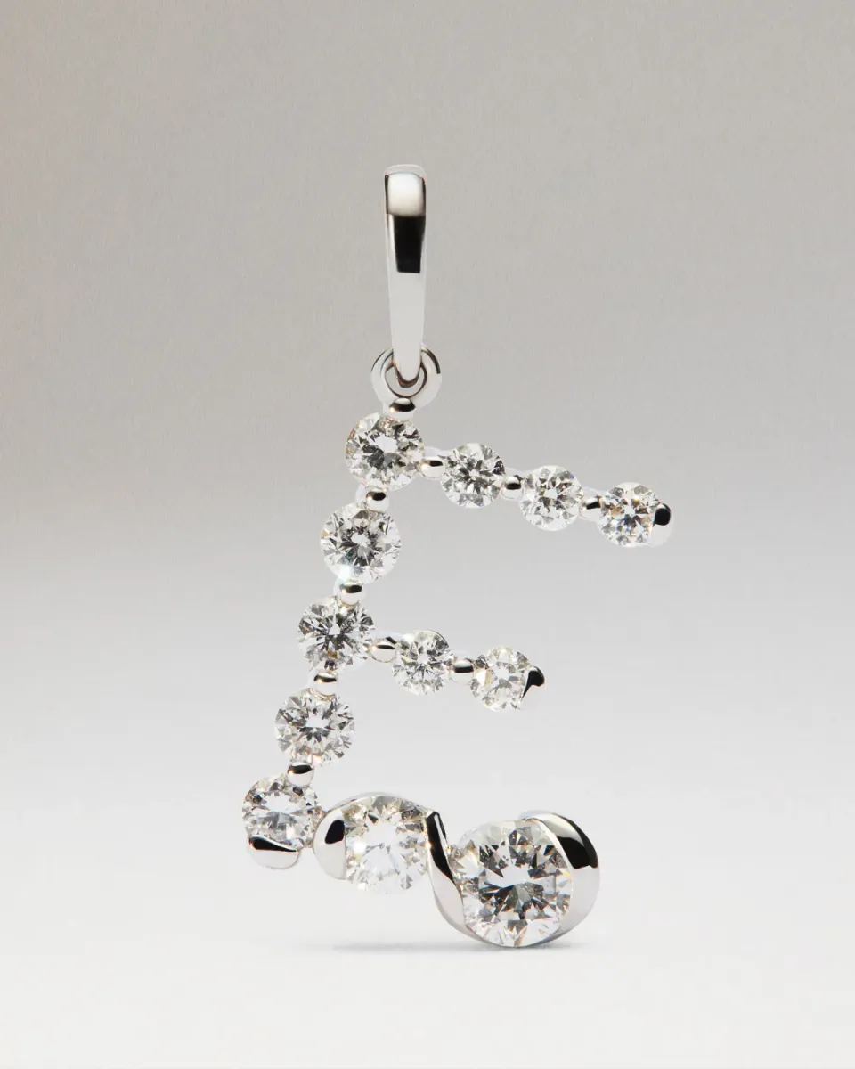 PDPAOLA Initiale E pendentif or blanc diamants