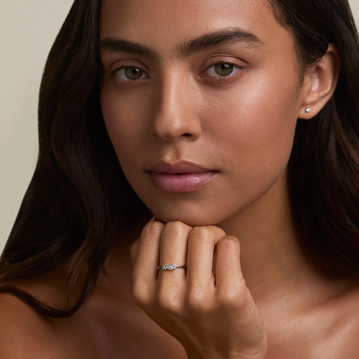 Astrid & Miyu Milestone April Diamond bague or blanc diamant