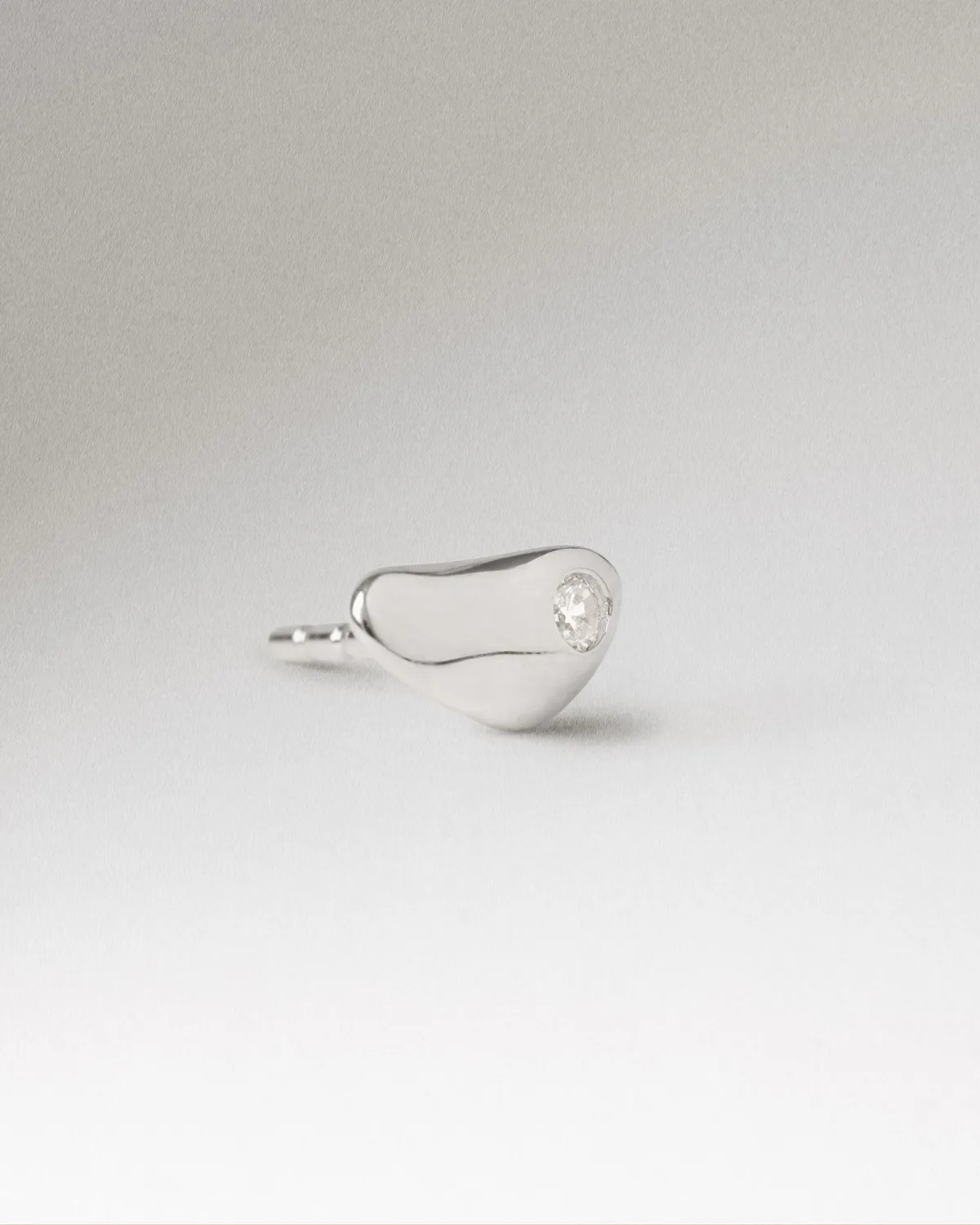 PDPAOLA Delta mono boucle argent clou lisse