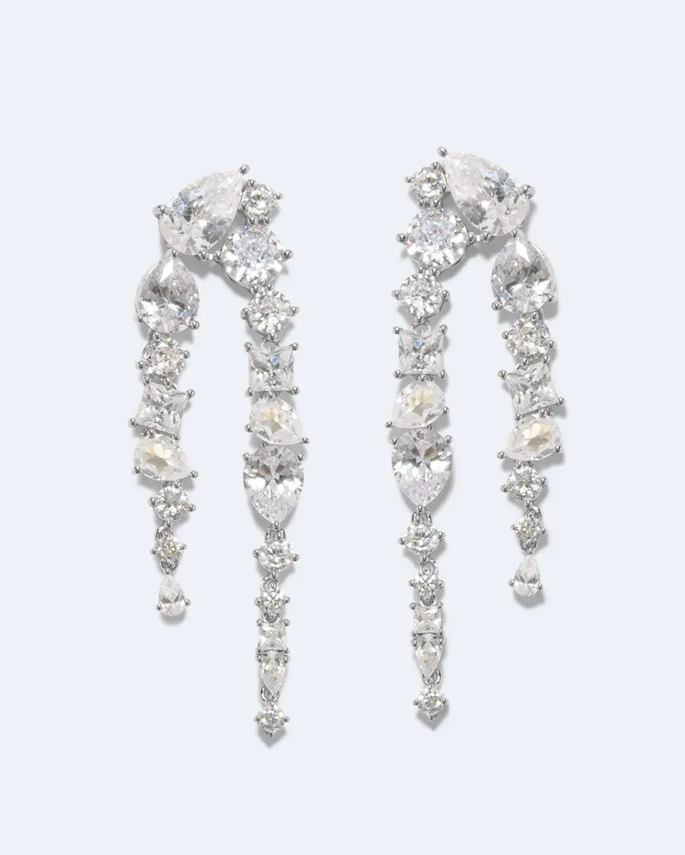 Completedworks Corus boucles argent zirconia mi-longues