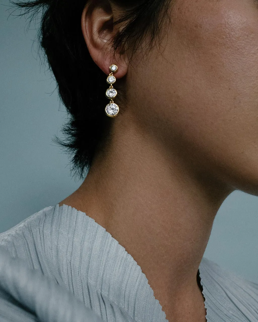 Completedworks The Light of the Past II boucles perle zirconia