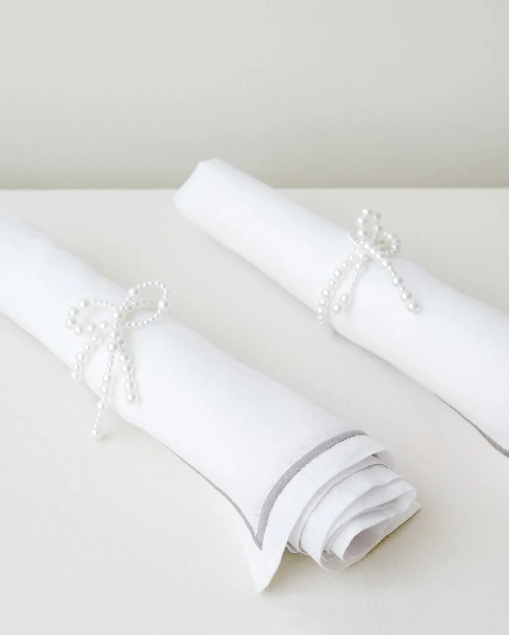 Completedworks Sit-Down lot 2 ronds serviette perles