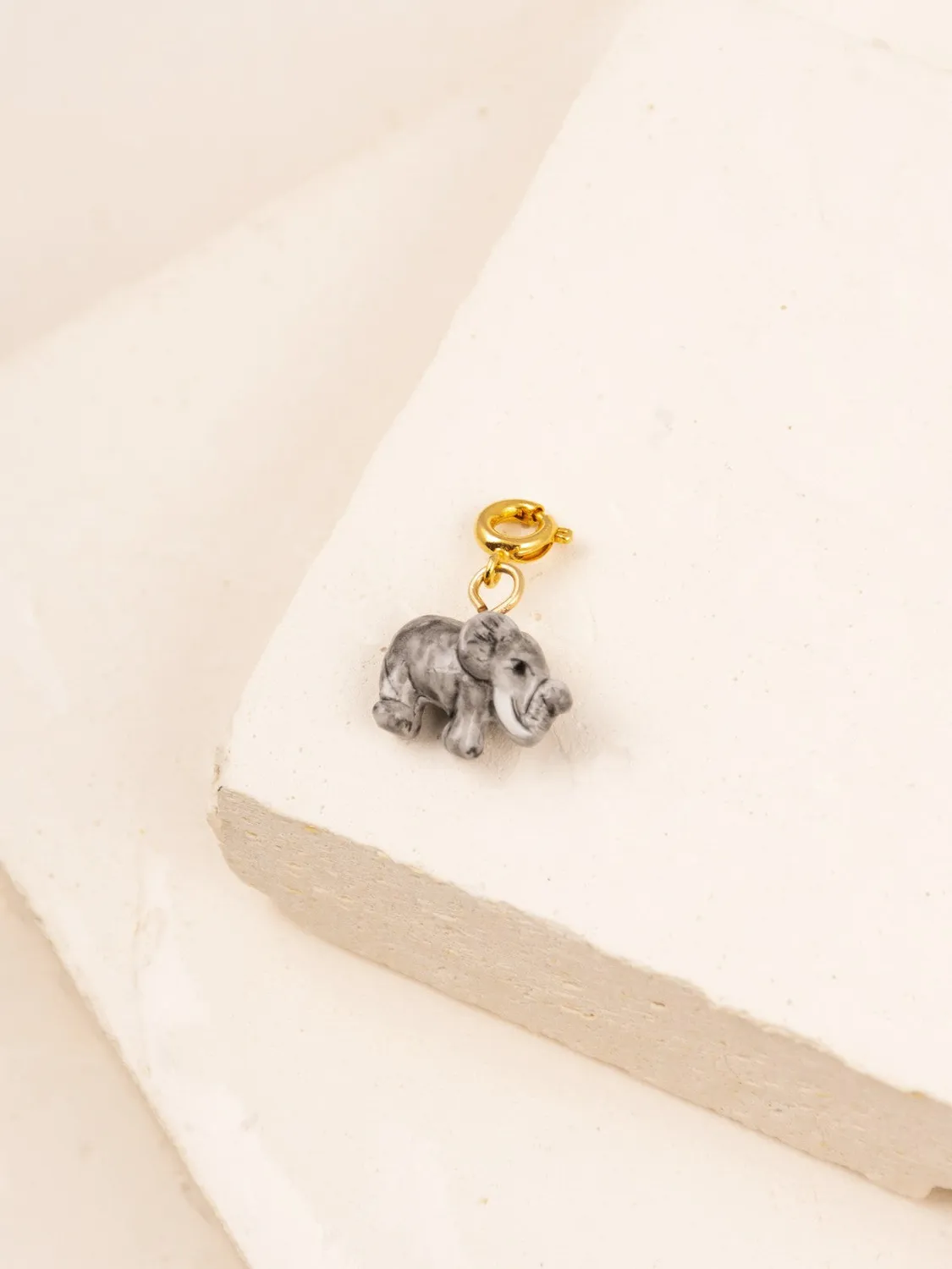 Nach Bijoux Protégés charm’s éléphant porcelaine 1 cm