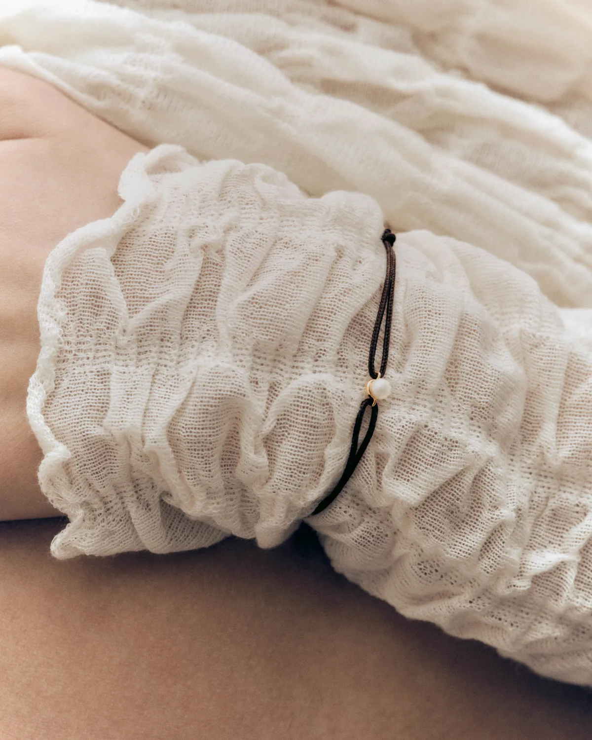 PDPAOLA Orion bracelet cordon perle blanche 6 mm
